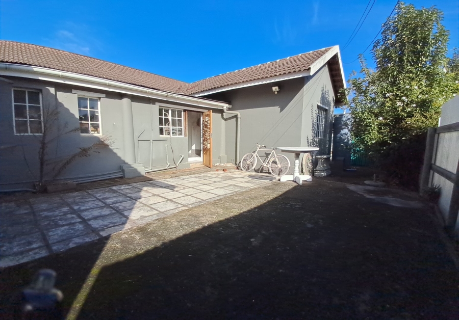 To Let commercial Property for Rent in George South Western Cape